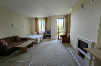 Просторно южно студио сред природата, в близост до река