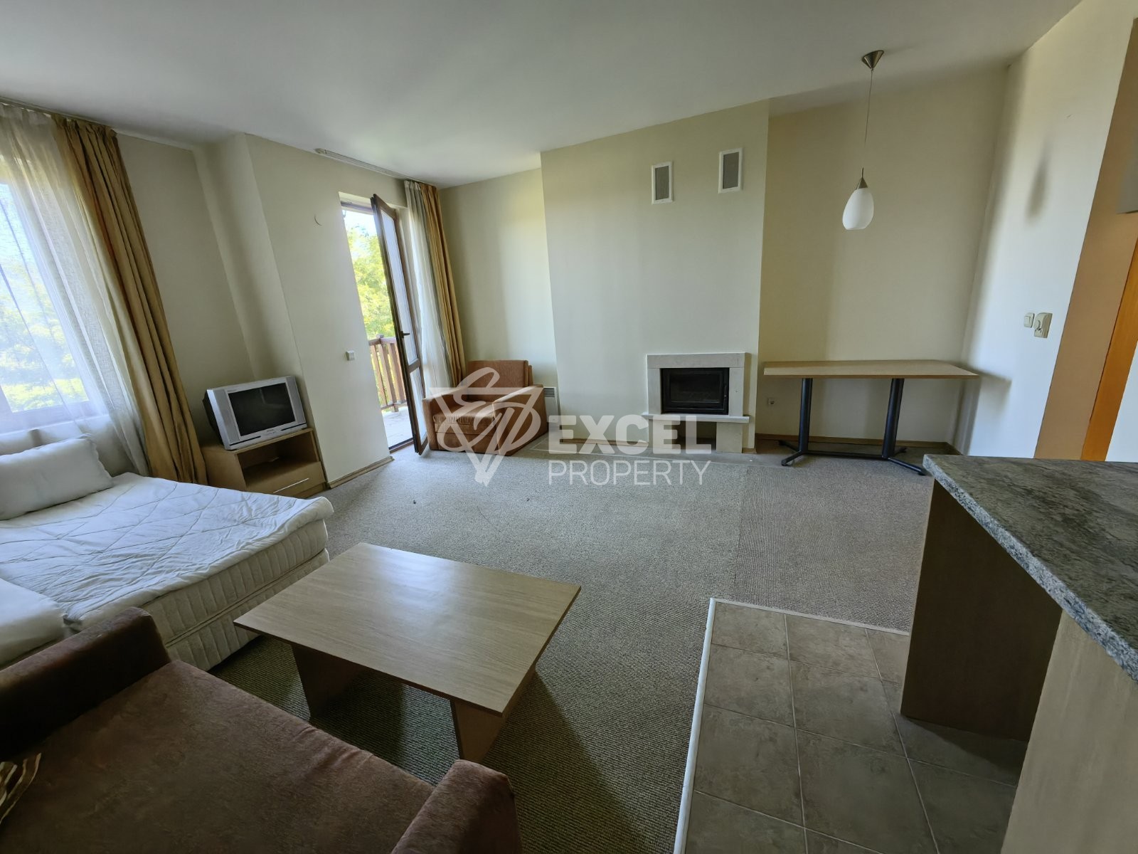 Просторно южно студио сред природата, в близост до река