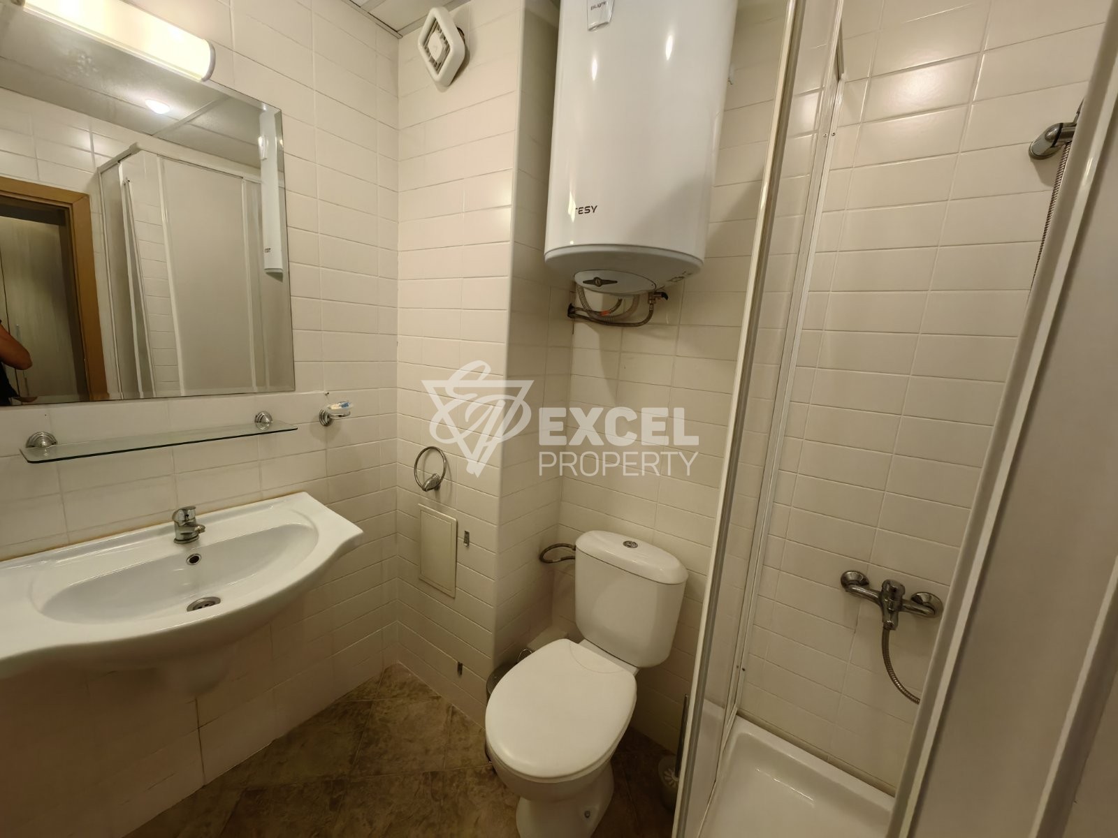 Просторно южно студио сред природата, в близост до река