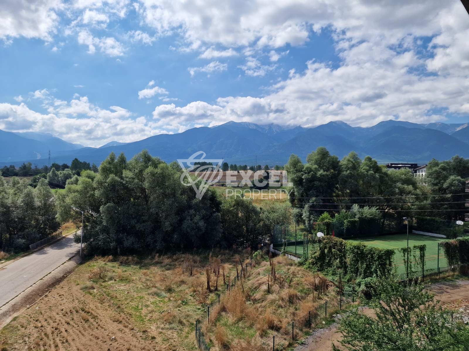 Двустаен апартамент с ново обзавеждане и фронтална гледка към Пирин за продажба до Банско и Разлог