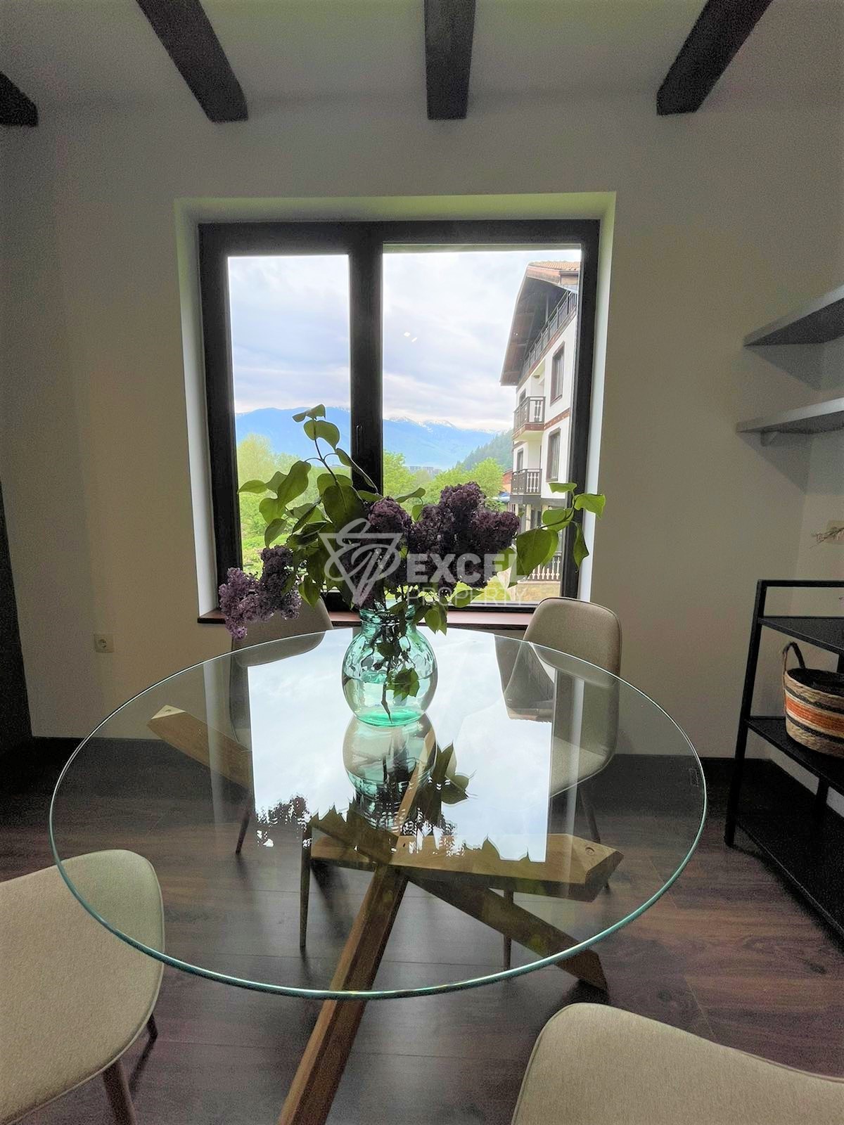 Ново обзавеждане! Двустаен апартамент за продажба в хотелски комплекс "3 Планини"