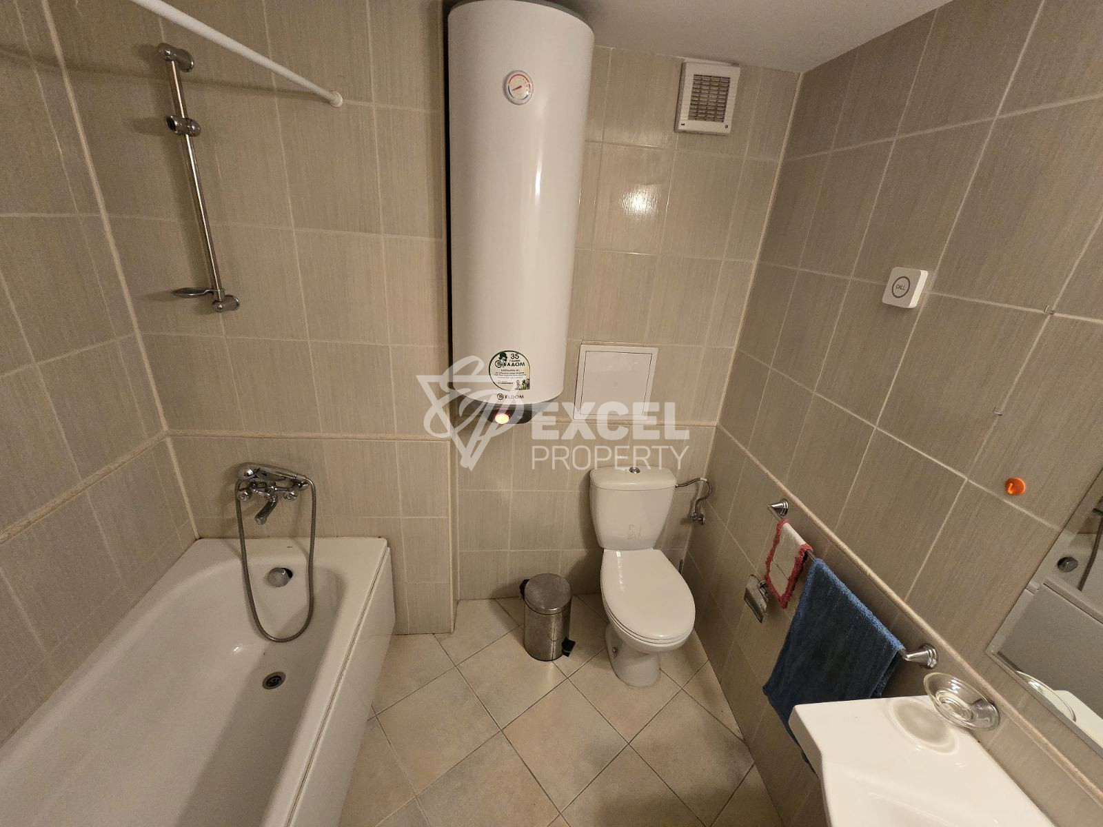 Двустаен апартамент на партерно ниво за продажба в комплекс All Seasons Club, Банско