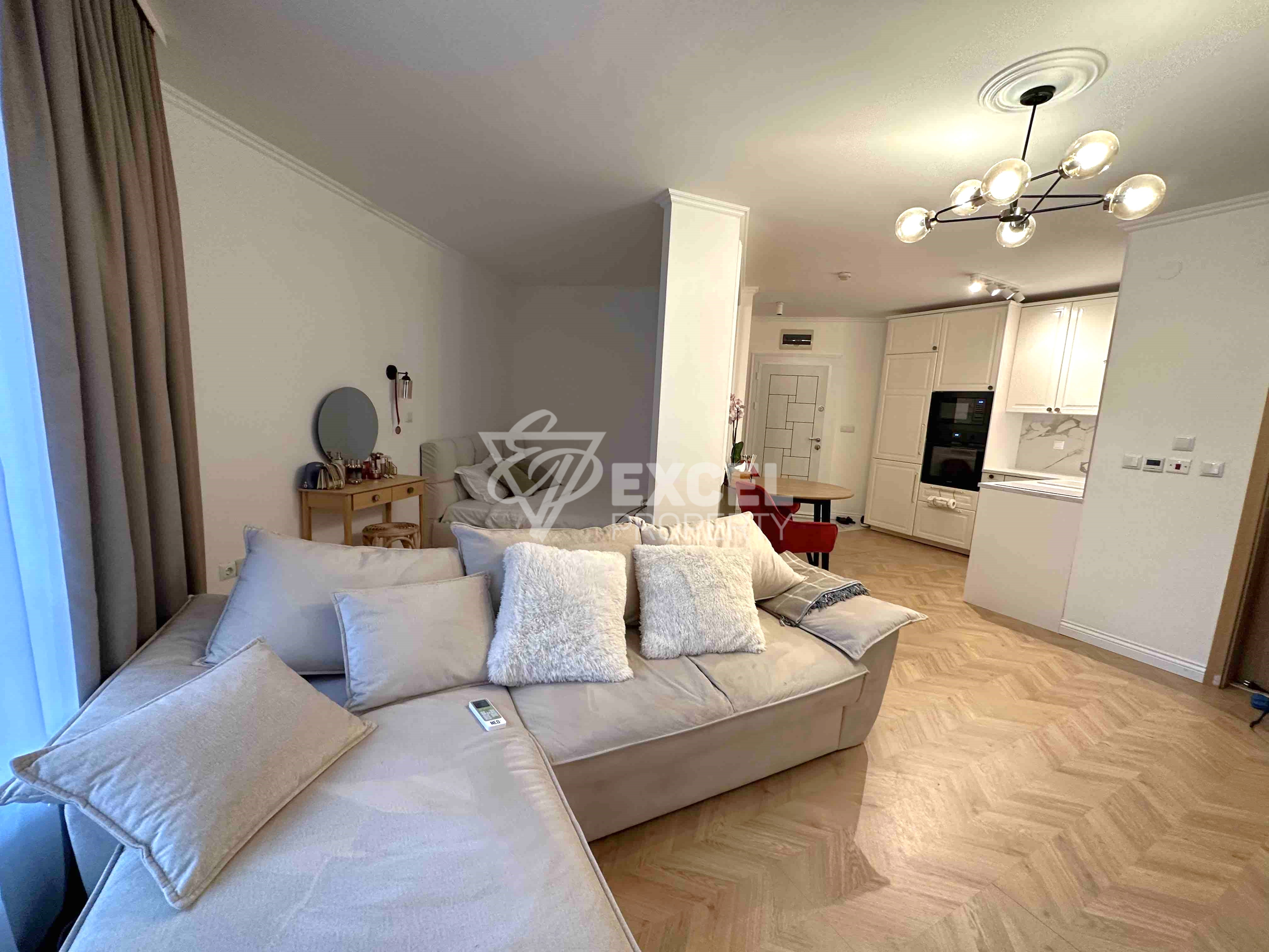 Луксозно обзаведено студио в целогодишно работещ комплекс до Пирин Голф