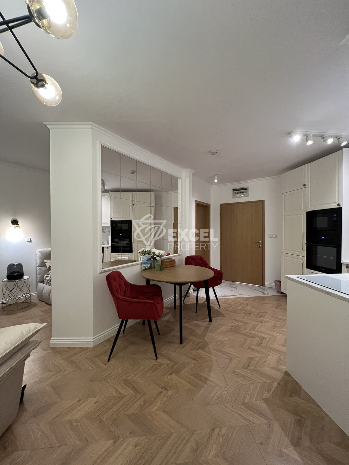 Луксозно обзаведено студио в целогодишно работещ комплекс до Пирин Голф