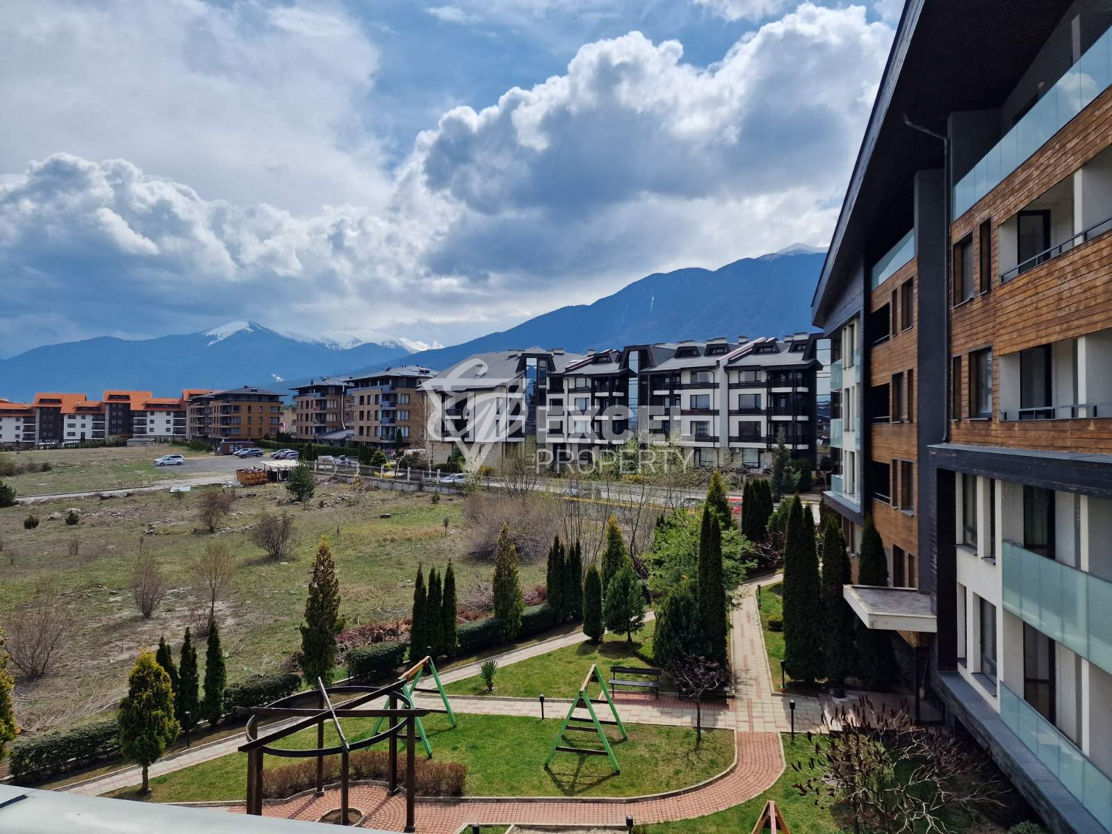 Двустаен апартамент за продажба в комплекс Аспен Хайтс, до Банско