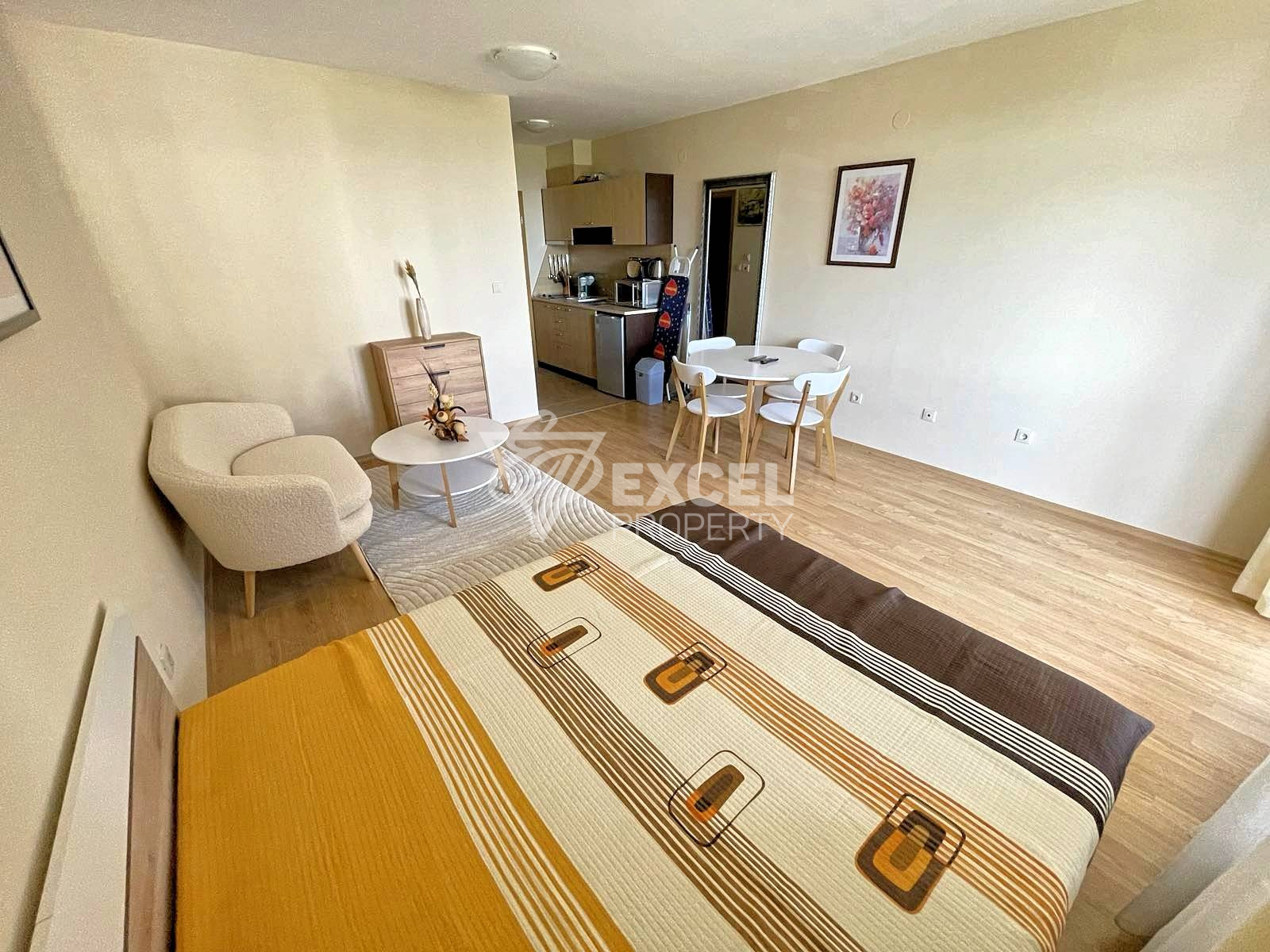 Просторно студио с ново обзавеждане за продажба в Аспен Суитс, до Пирин Голф