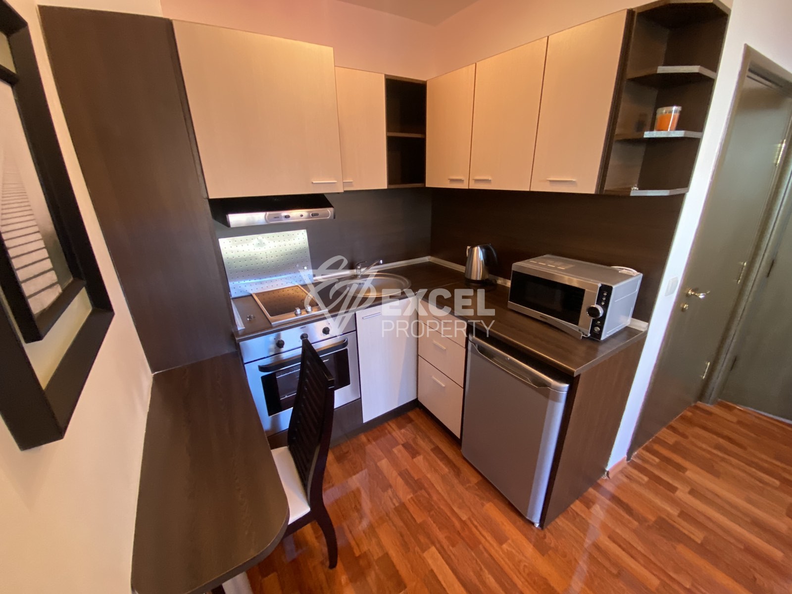 Изгоден двустаен апартамент на партерно ниво в сграда с ниска такса поддръжка!