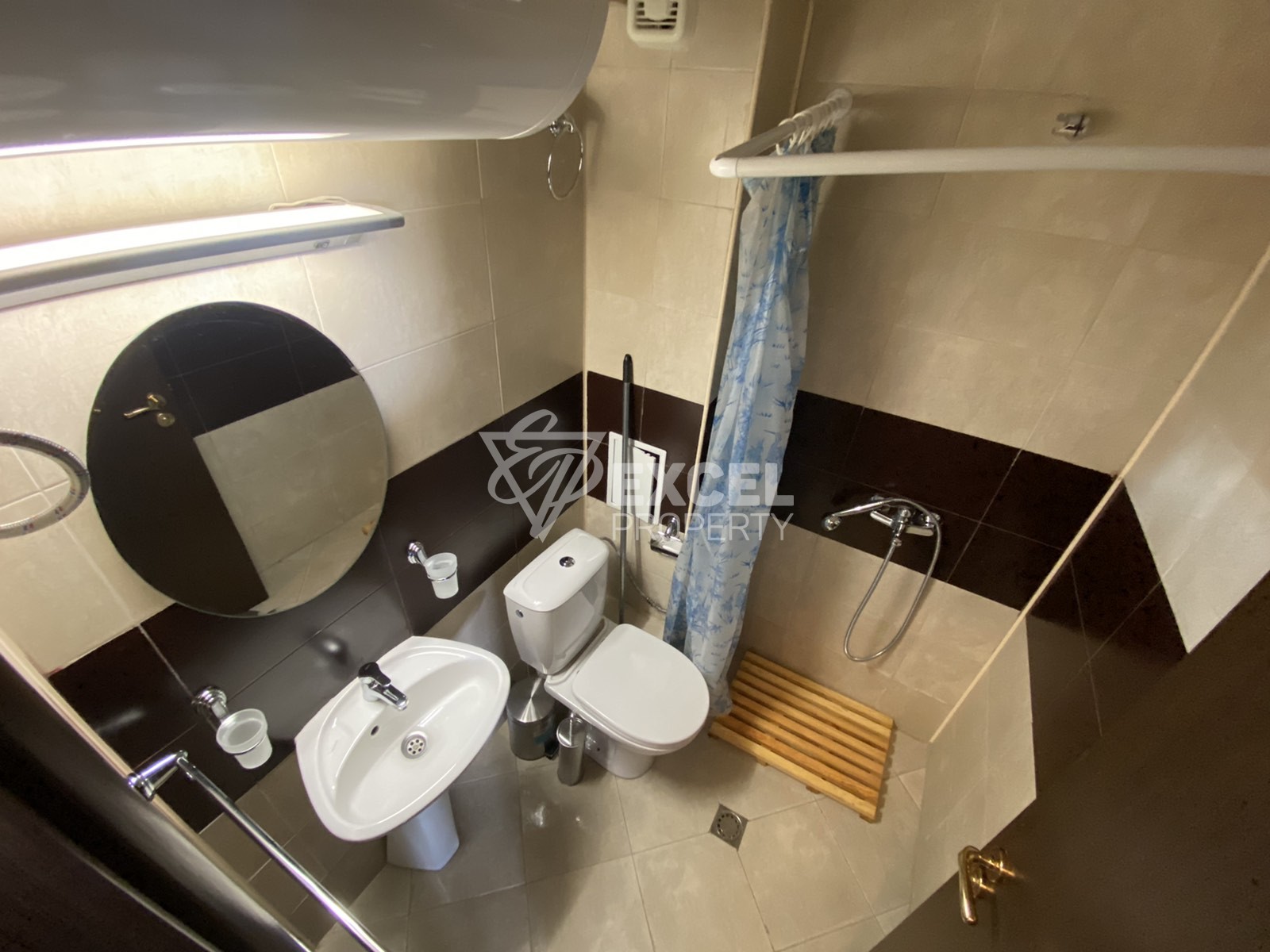 Изгоден двустаен апартамент на партерно ниво в сграда с ниска такса поддръжка!