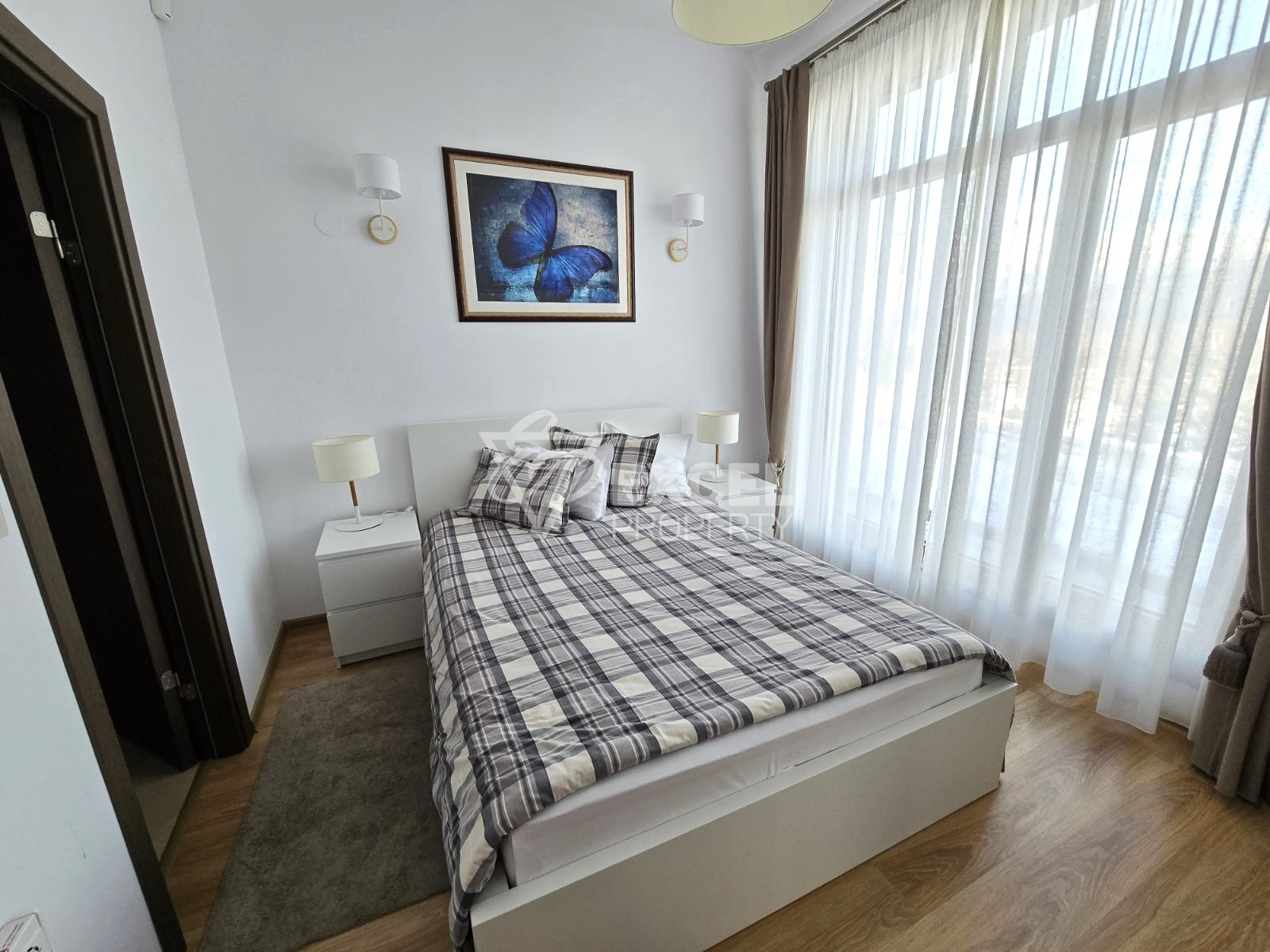 Просторна и слънчева къща с три спални за продажба в района на Пирин Голф