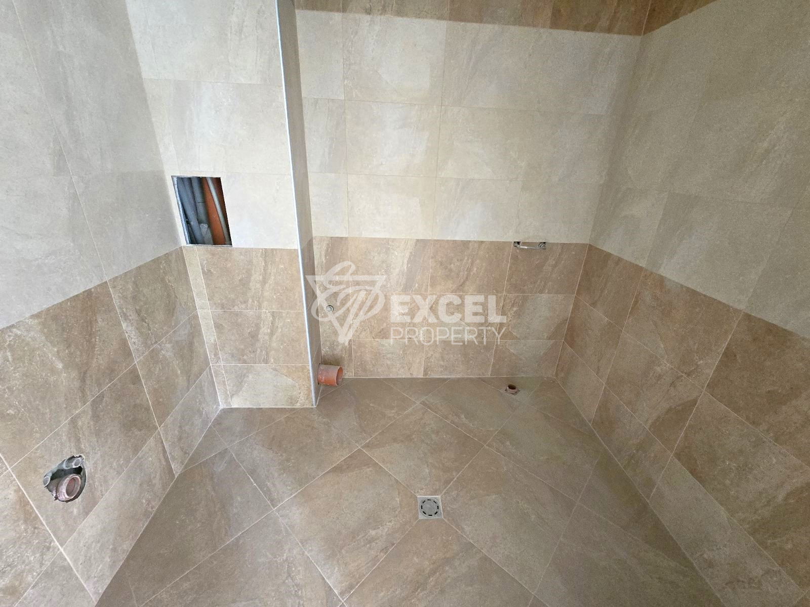 Южно студио за продажба с възхитителна панорамна гледка към Пирин планина