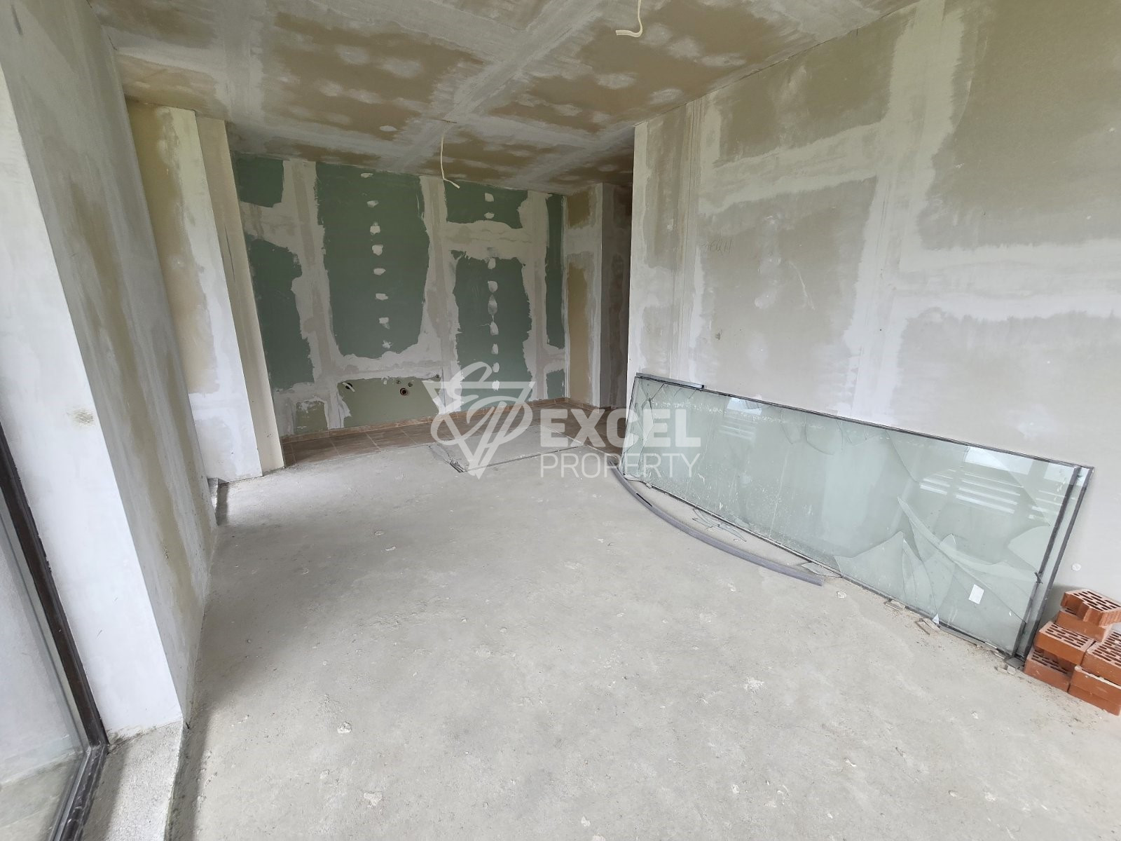 Южен тристаен апартамент за продажба! Нова жилищна сграда в подножието на Пирин Планина!