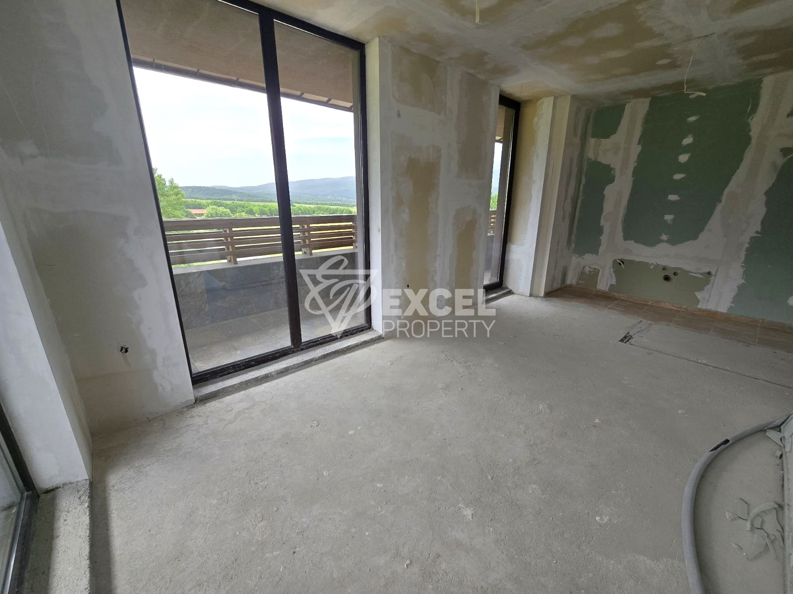 Южен тристаен апартамент за продажба! Нова жилищна сграда в подножието на Пирин Планина!