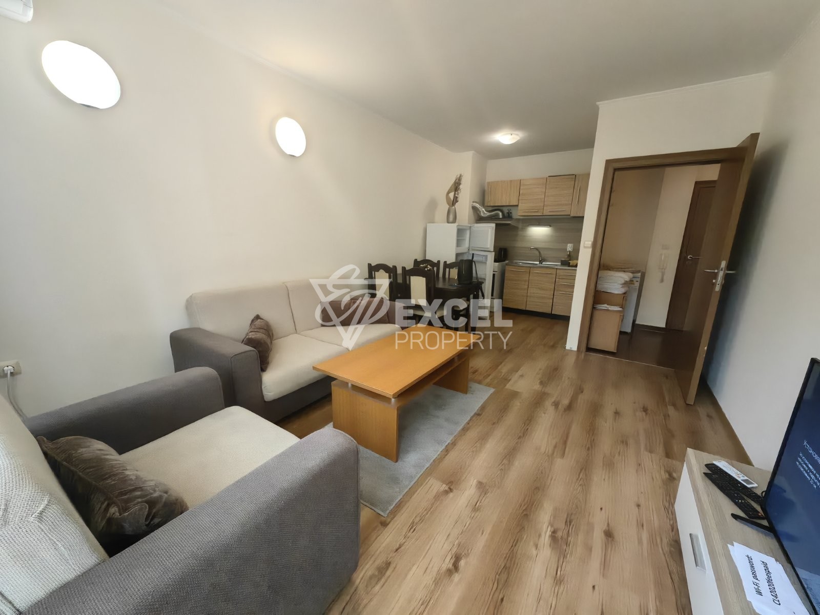 Обзаведен двустаен апартамент под наем на 80м от Гондолата