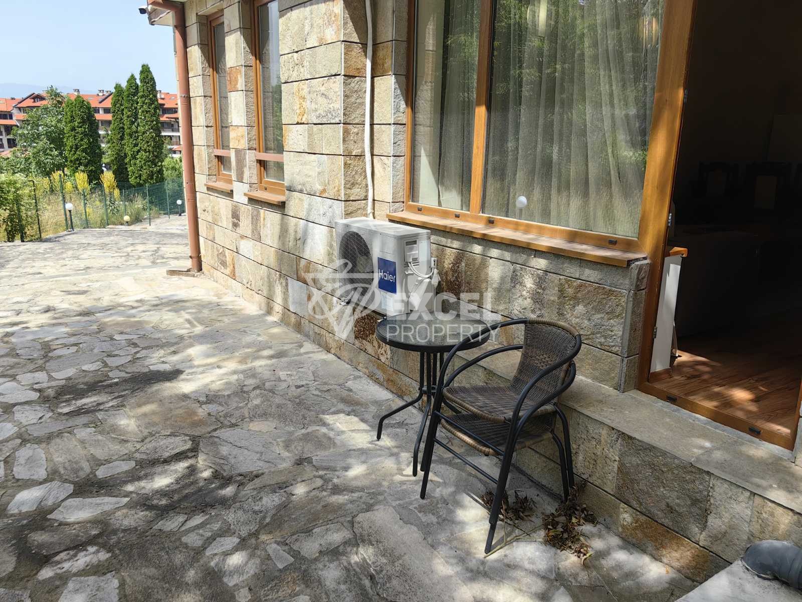 Обзаведен двустаен апартамент под наем на 80м от Гондолата