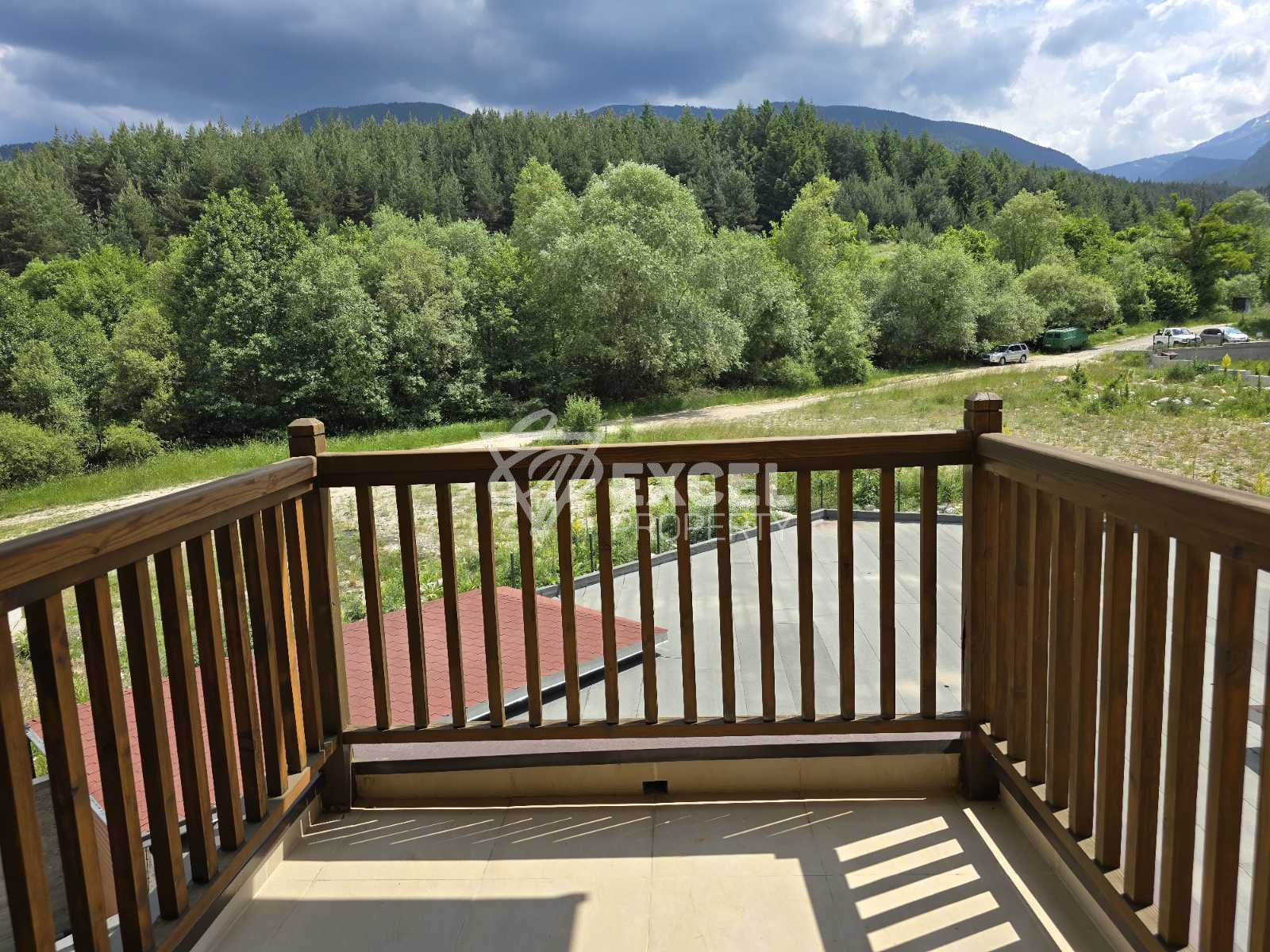 Нов двустаен апартамент с южно изложение в жилищна сграда с ниска такса поддръжка