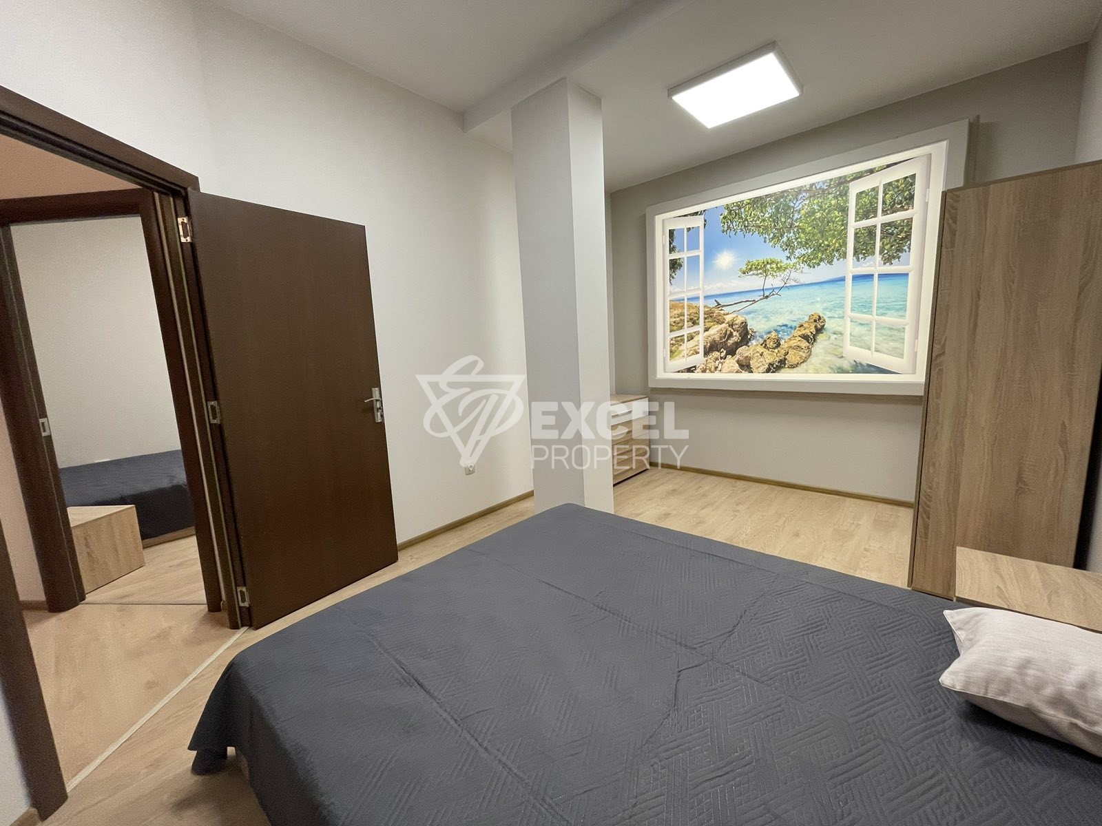 Просторен многостаен обзаведен апартамент за продажба в Банско