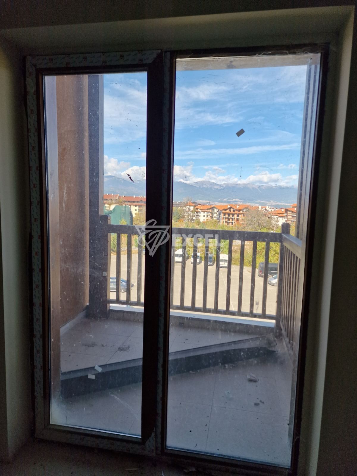 Прекрасен двустаен апартамент в жилищна сграда с ниска такса поддръжка, Банско!