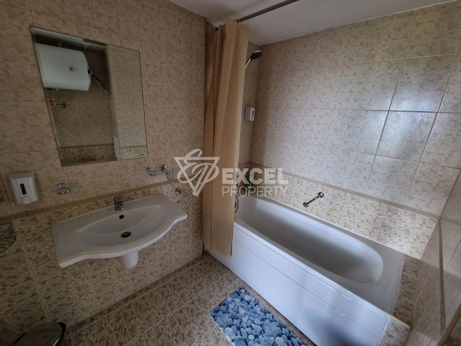 Двустаен апартамент под наем на 50 метра от хотел Кемпински в Банско