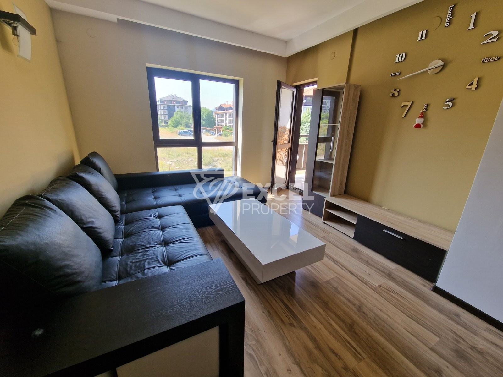 Обзаведен двустаен апартамент в сграда с ниска такса поддръжка, Банско