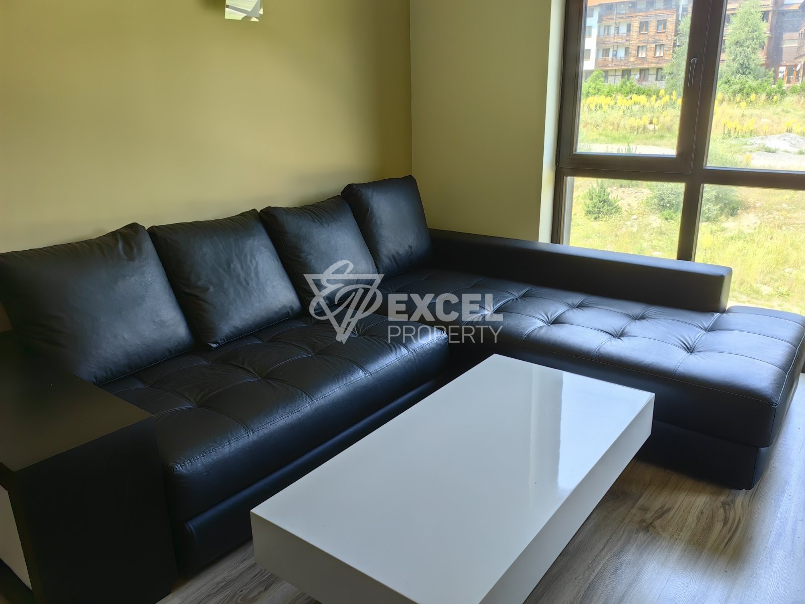 Обзаведен двустаен апартамент в сграда с ниска такса поддръжка, Банско