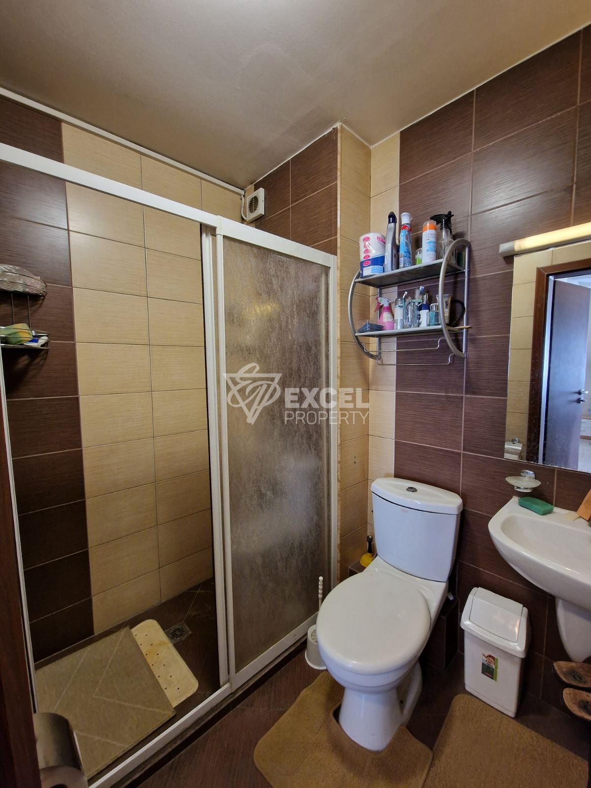 Двустаен апартамент с гледка към басейна в хотелската част на Green Life, Банско