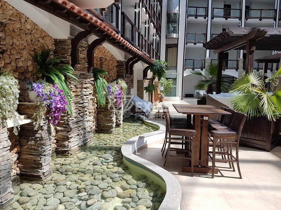 MPM Guinness Hotel: тристаен апартамент (мезонет) за продажба до ски лифта Банско