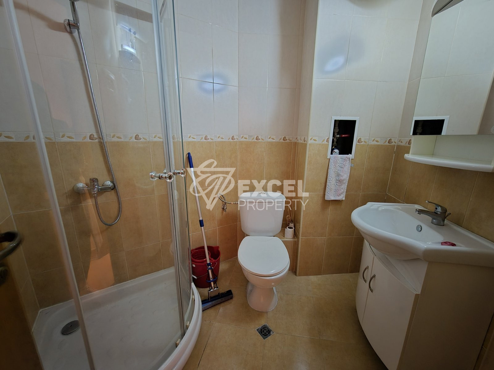 Обзаведен двустаен апартамент с мазе за продажба до комплекс BELVEDERE, Банско