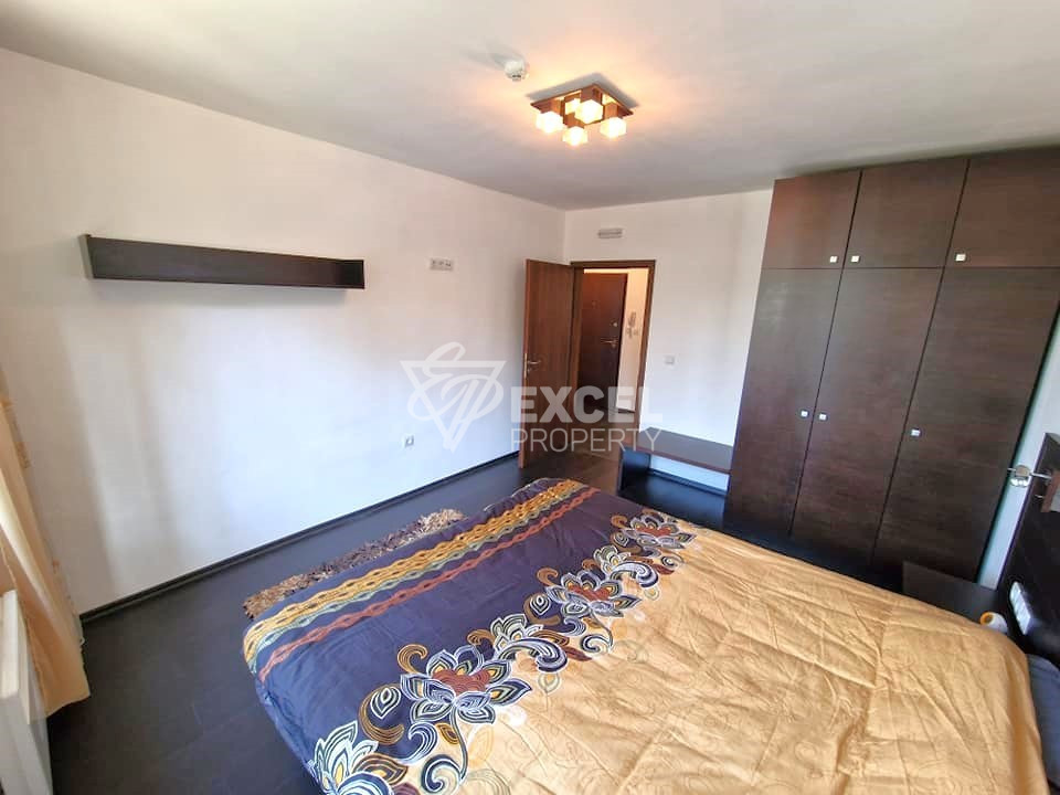 Двустаен апартамент за продажба на 100м от ски пътя! Жилищна сграда с ниска такса поддръжка!