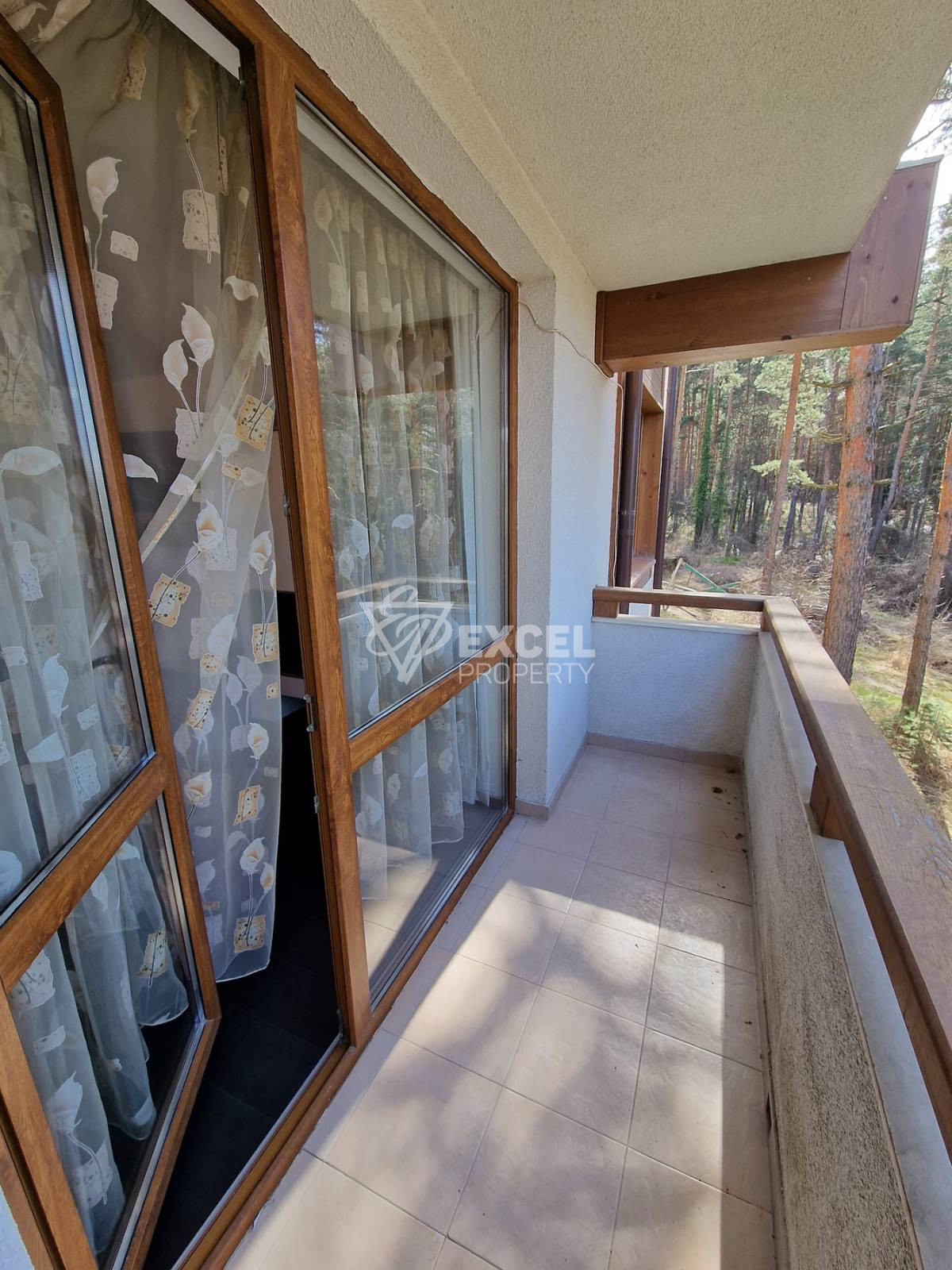 Двустаен апартамент за продажба на 100м от ски пътя! Жилищна сграда с ниска такса поддръжка!