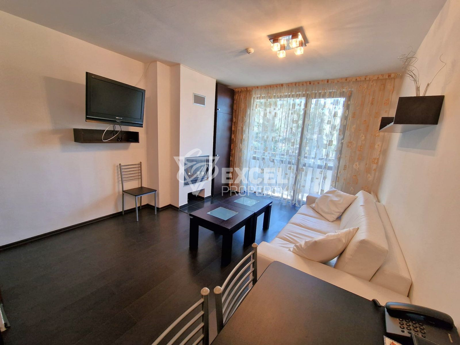 Двустаен апартамент за продажба на 100м от ски пътя! Жилищна сграда с ниска такса поддръжка!