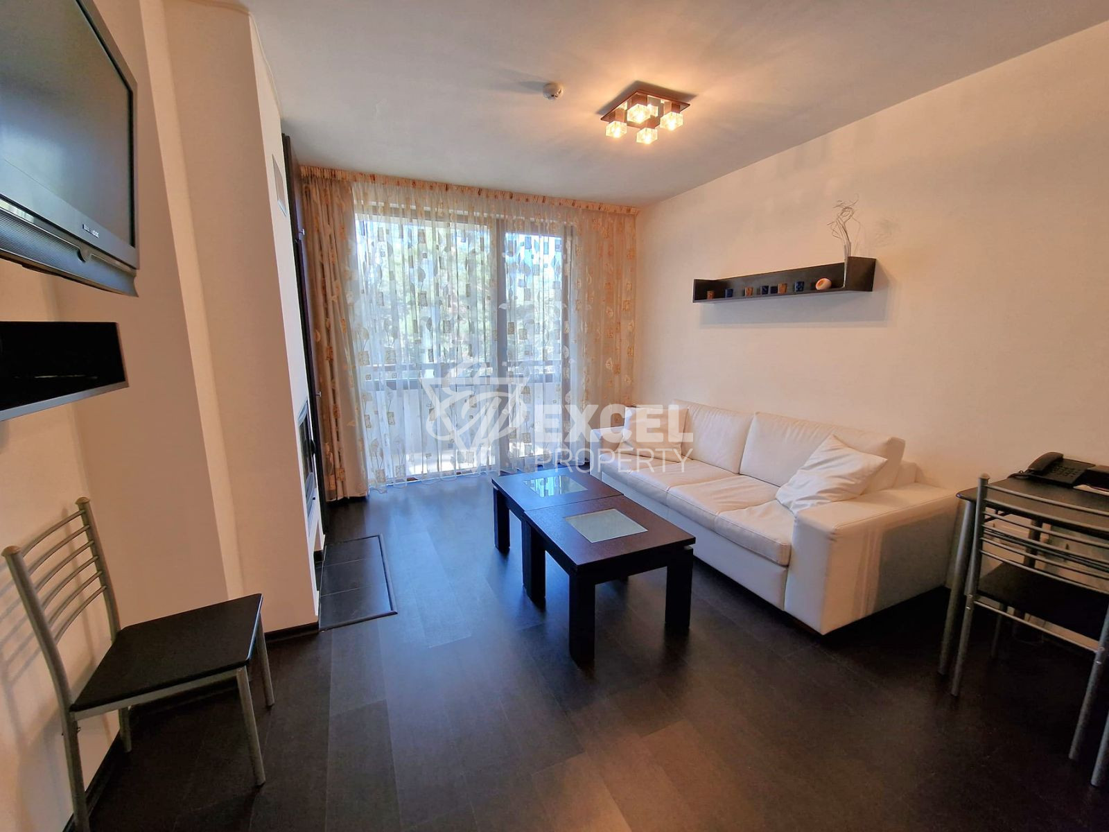 Двустаен апартамент за продажба на 100м от ски пътя! Жилищна сграда с ниска такса поддръжка!