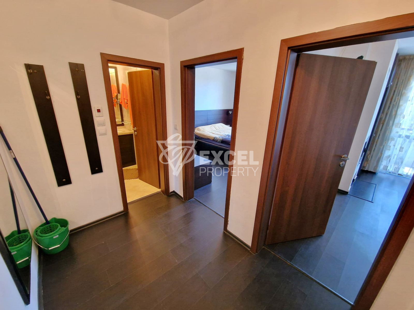 Двустаен апартамент за продажба на 100м от ски пътя! Жилищна сграда с ниска такса поддръжка!