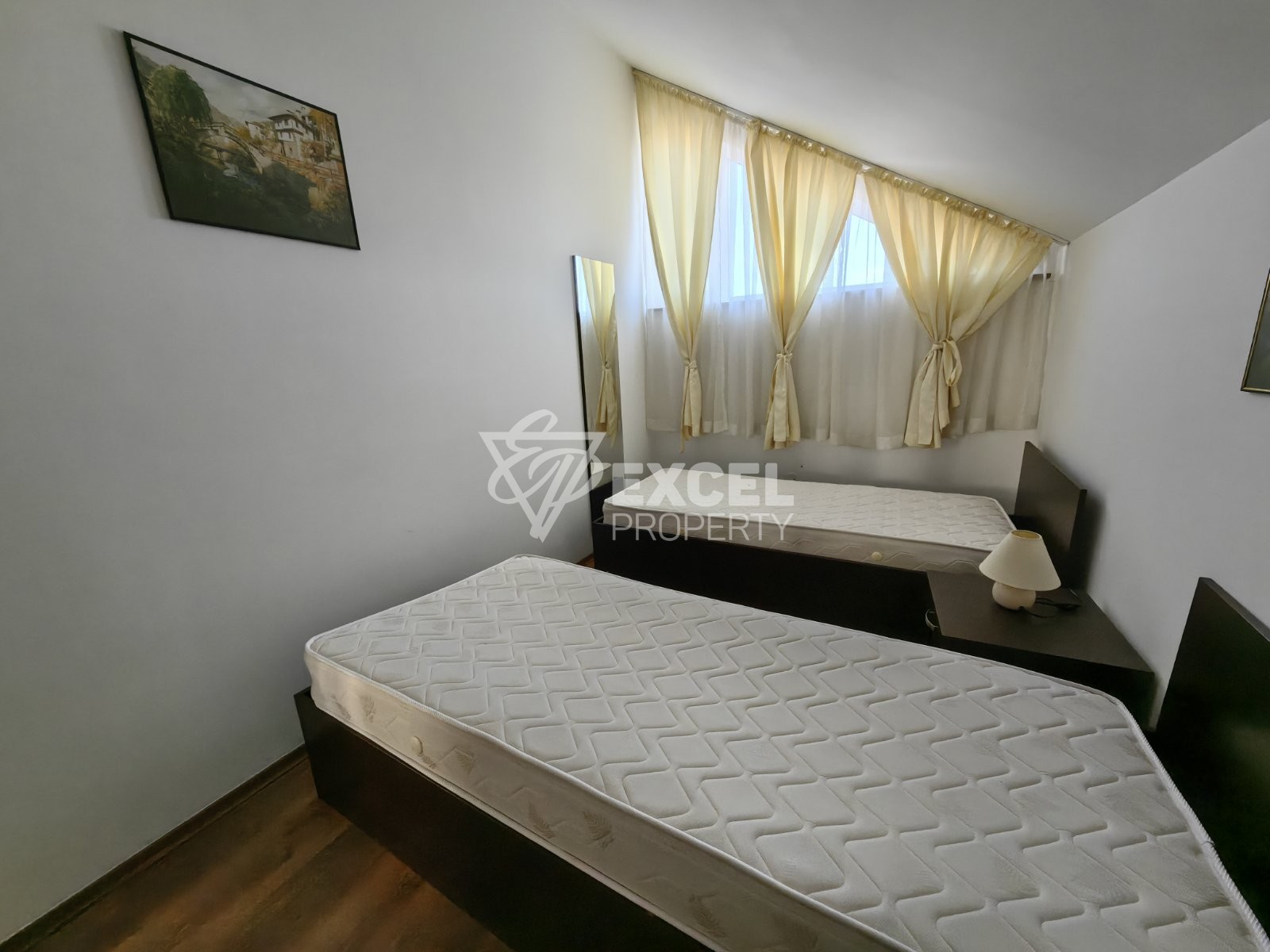 Тристаен пентхаус с изумителна гледка към Пирин планина и голф игрище