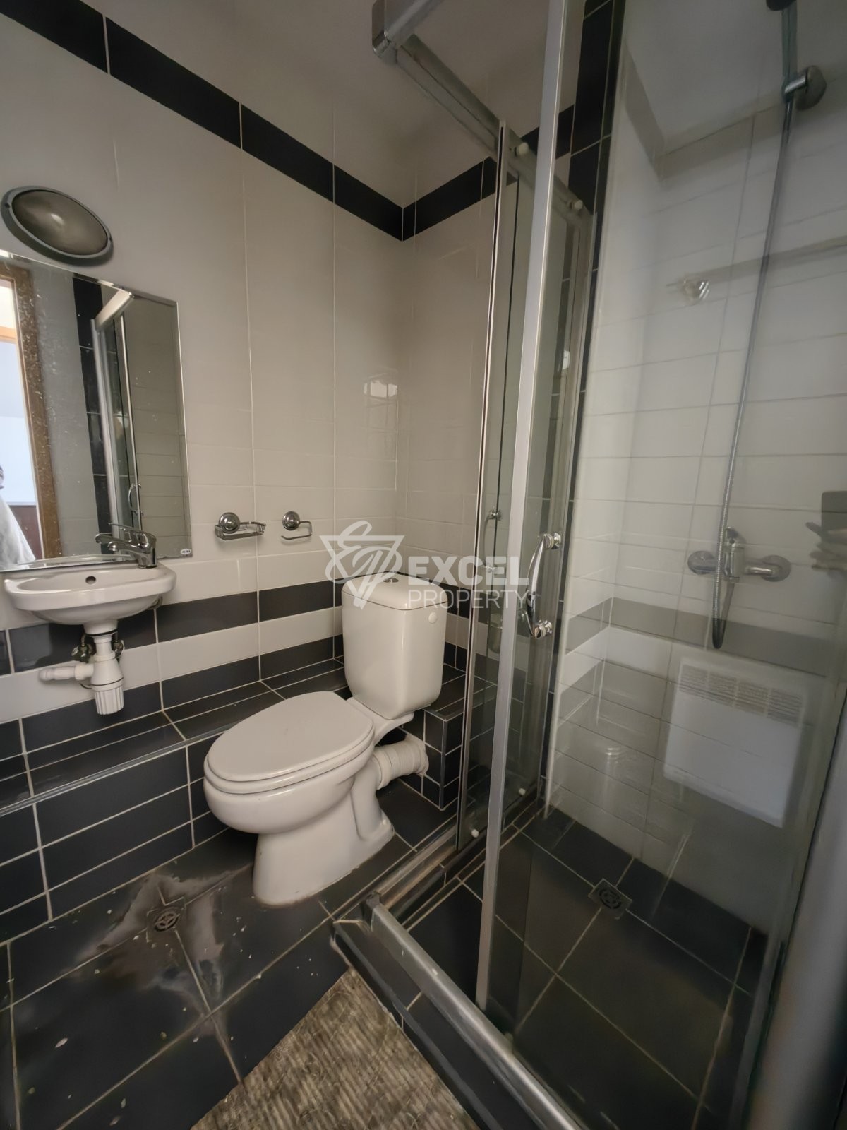 Тристаен пентхаус с изумителна гледка към Пирин планина и голф игрище