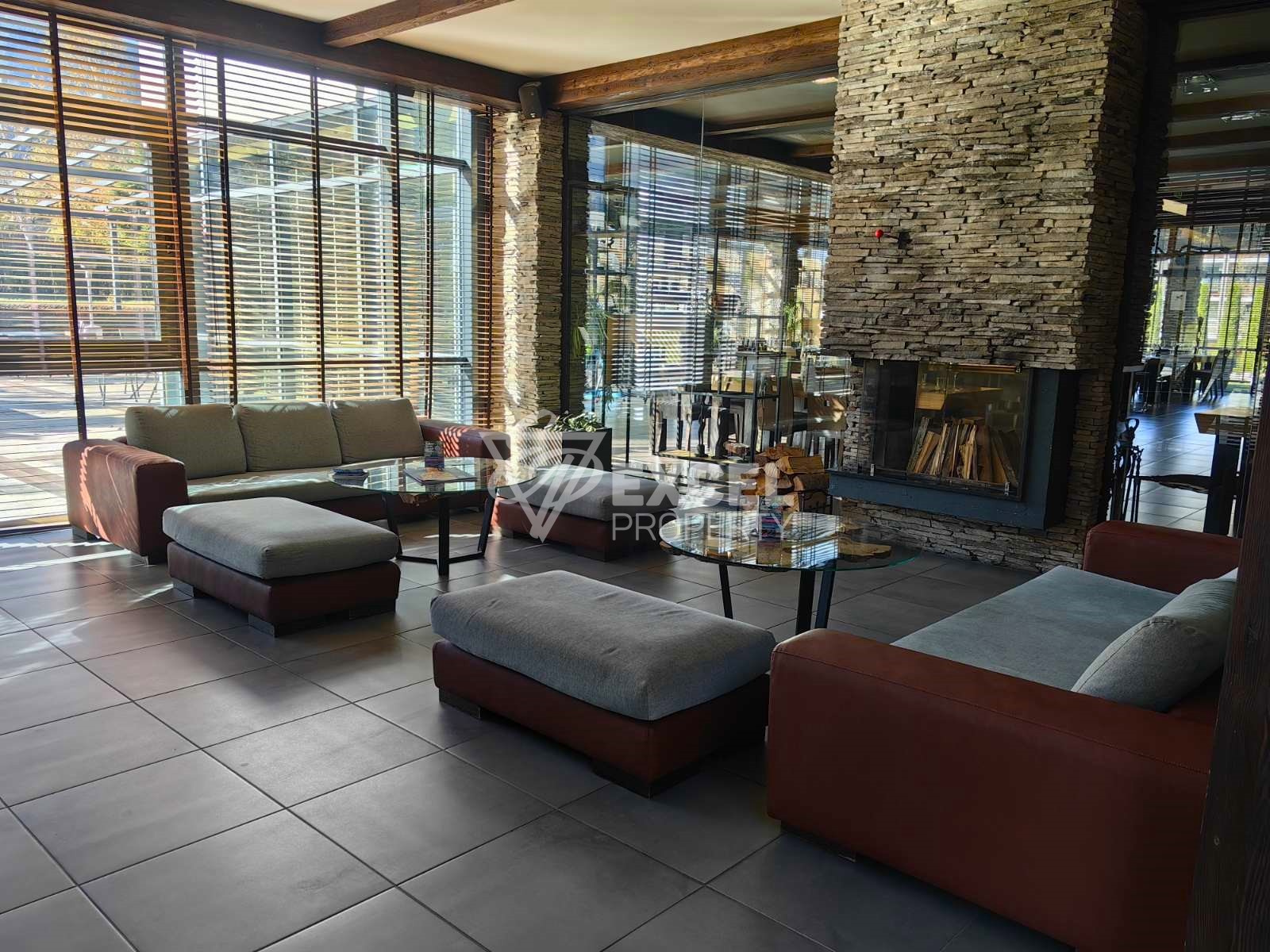 Тристаен пентхаус с изумителна гледка към Пирин планина и голф игрище