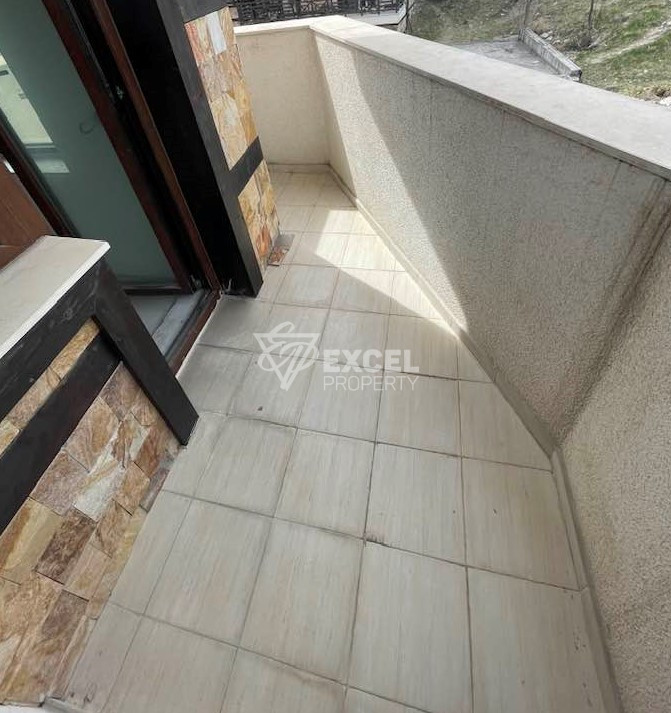 Просторен тристаен апартамент за продажба с панорама Пирин в Банско