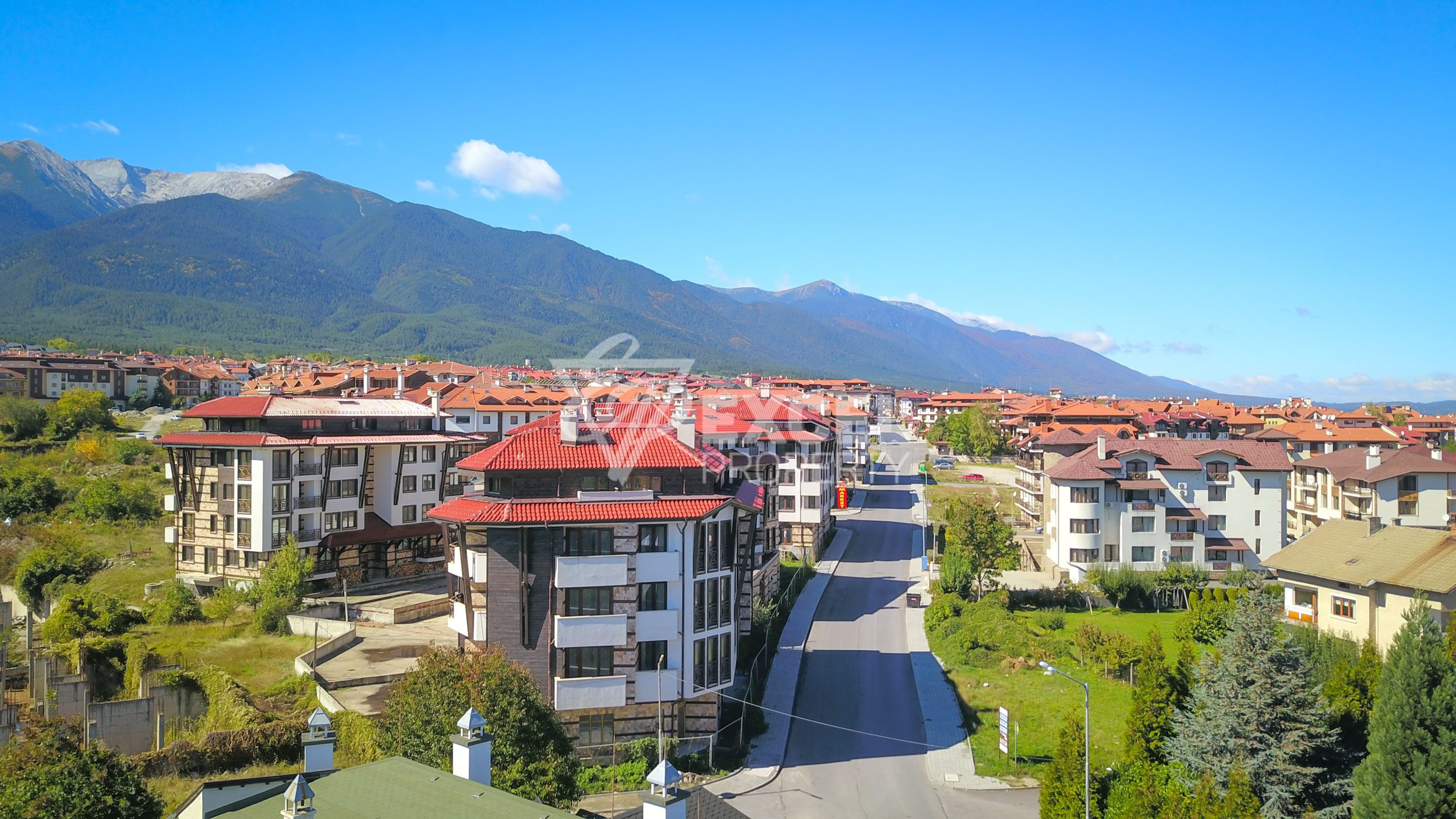 Комплекс "Mountain Homes" с отлична локация в Банско