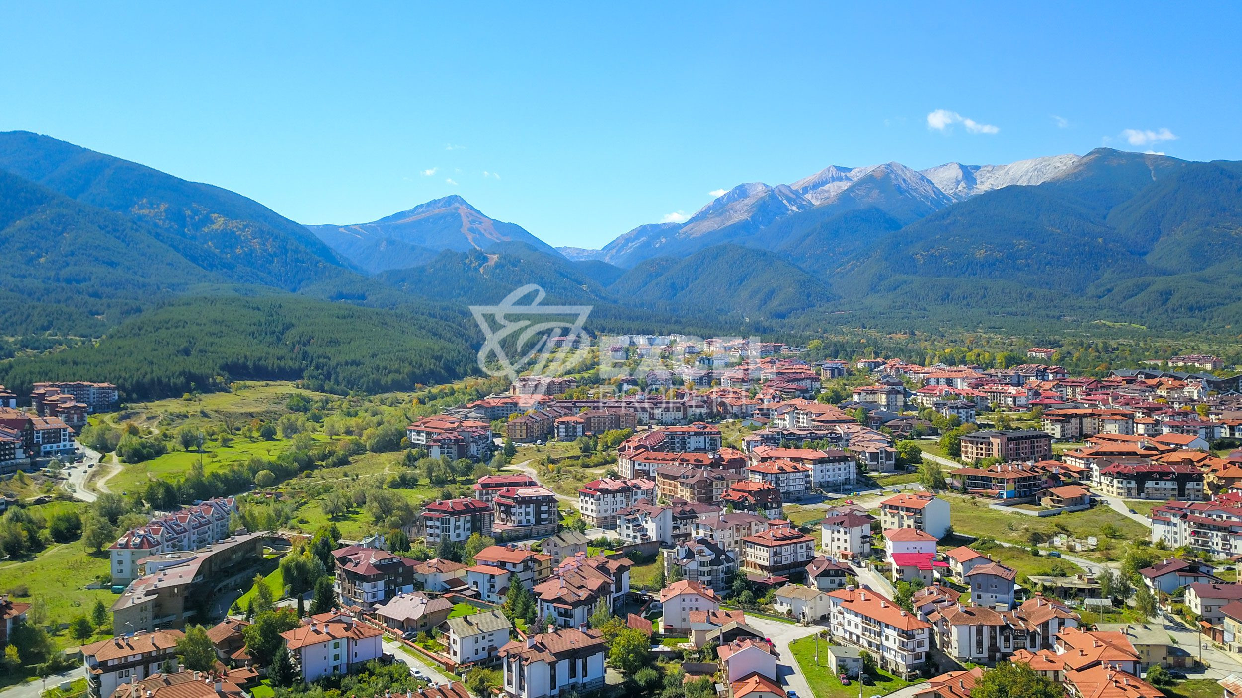 Комплекс "Mountain Homes" с отлична локация в Банско