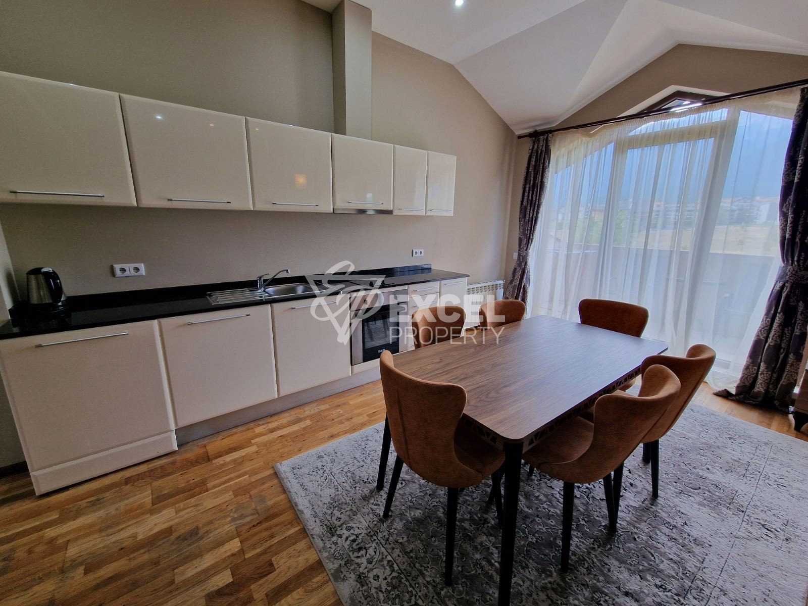 Модерен апартамент с три спални в целогодишен комплекс Парк Хотел Мурите