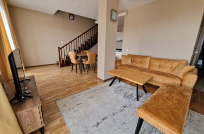 Многостаен мезонет с гледка към басейна и Пирин планина в 4-звезден комплекс