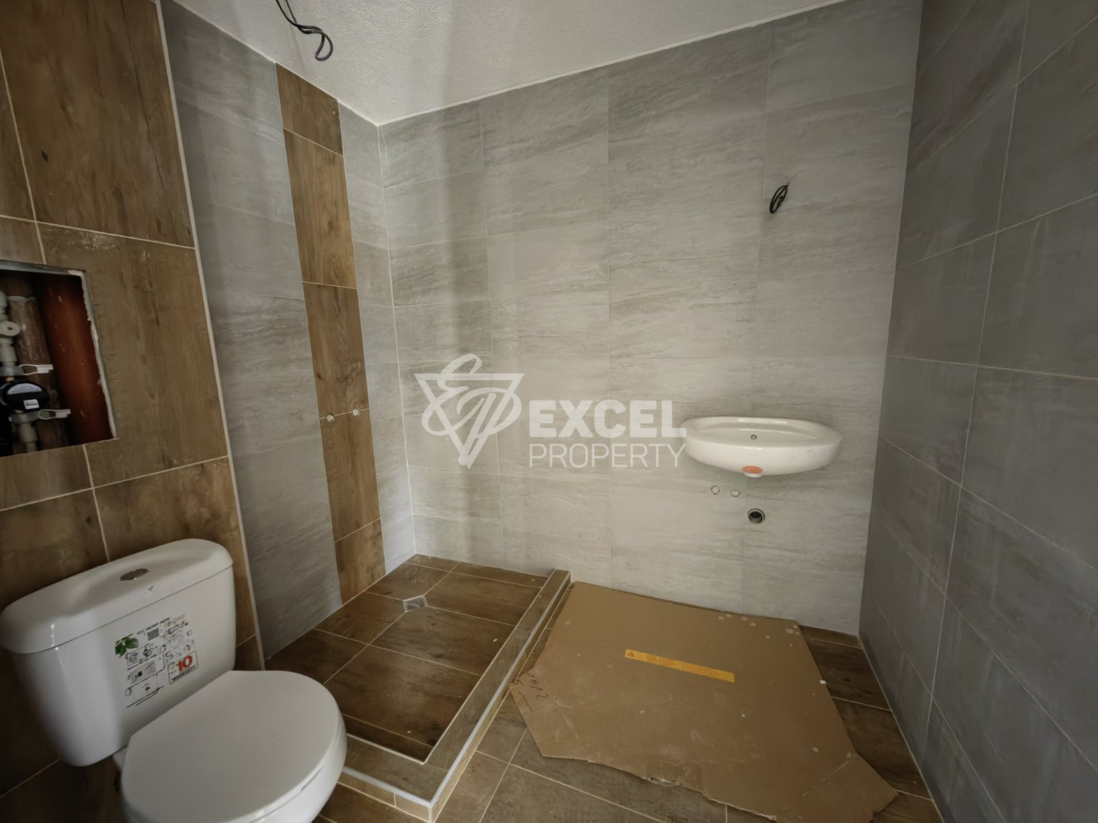 Южно студио с тераса в нова жилищна сграда с ниска такса поддръжка, Банско