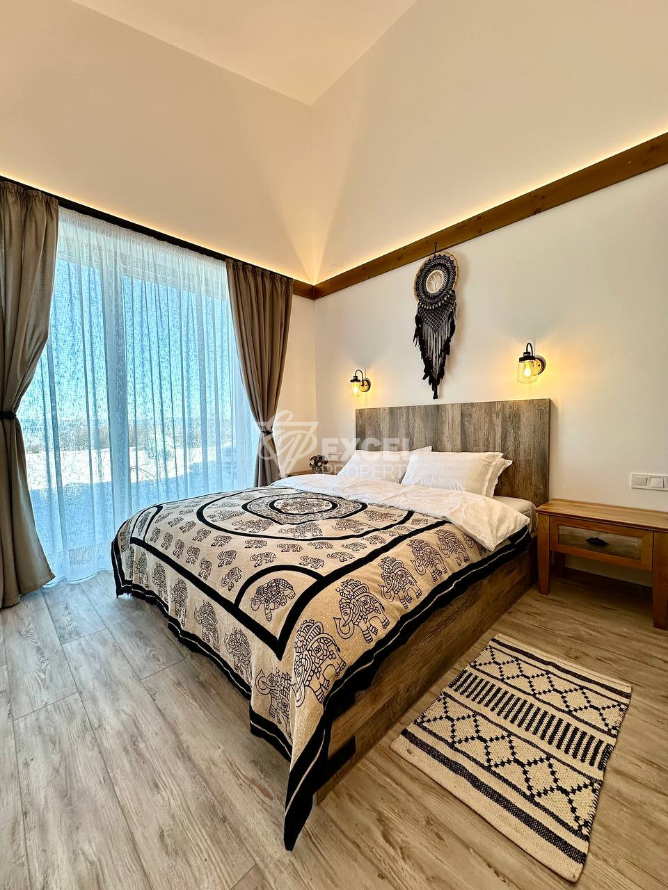 Алпийска идилия: Едноетажна къща с две спални и офис за продажба, в близост до Пирин Голф