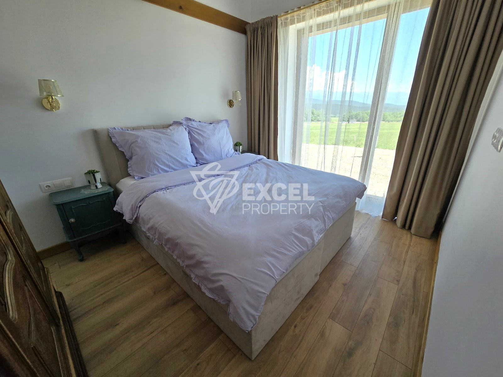 Нова еднофамилна къща в алпийски стил с три спални и голям двор, до Пирин Голф