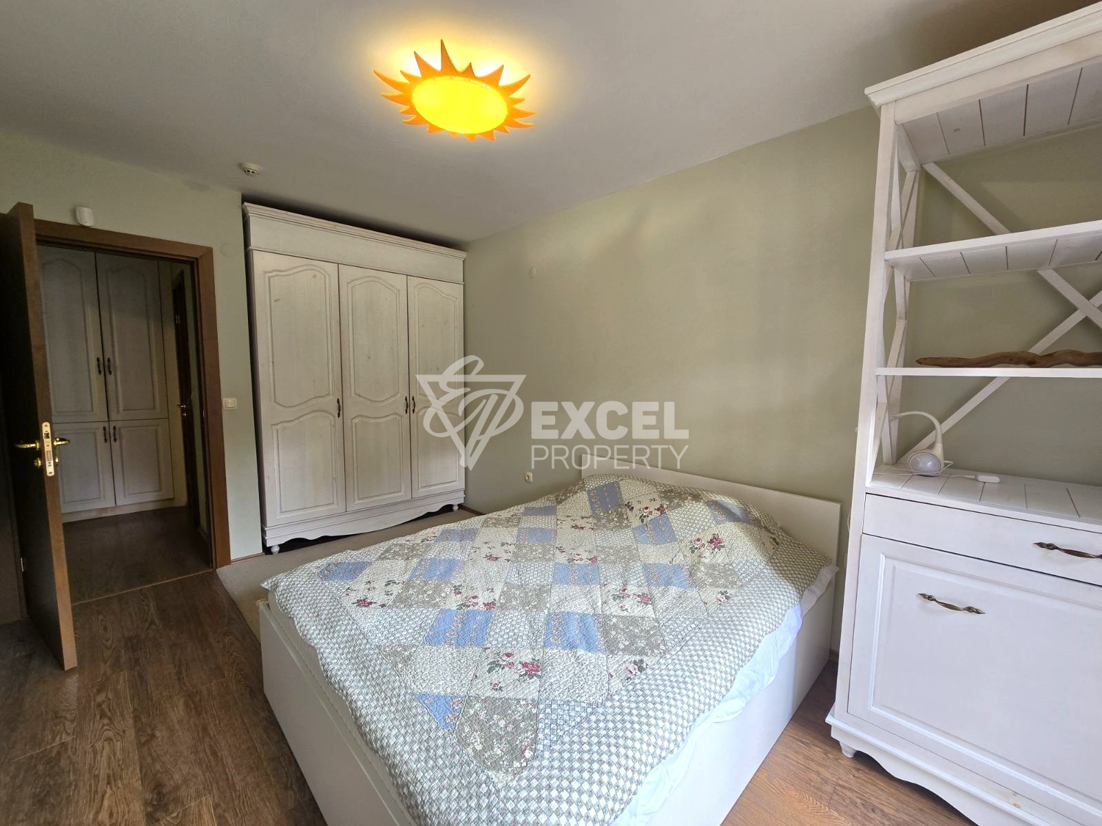 Слънчев двустаен апартамент за продажба в сърцето на Pirin Golf & Country Club!