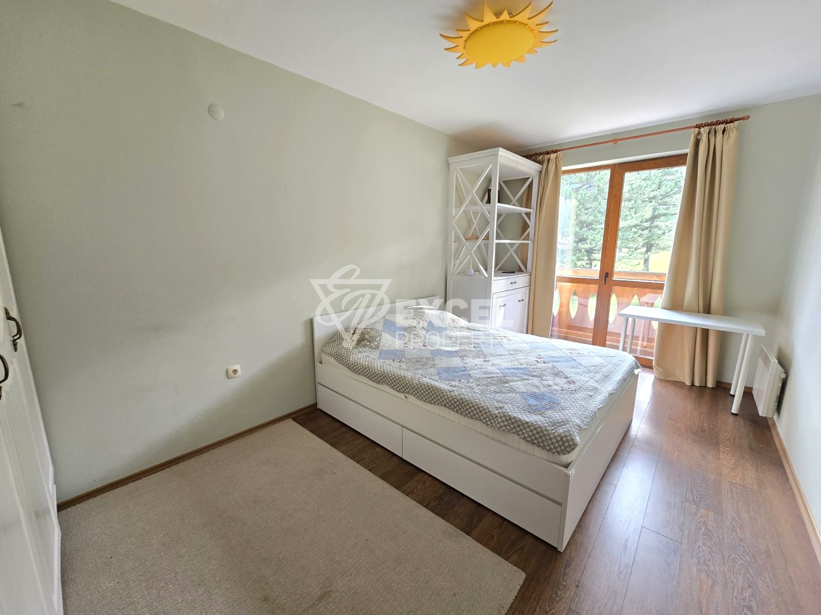 Слънчев двустаен апартамент за продажба в сърцето на Pirin Golf & Country Club!