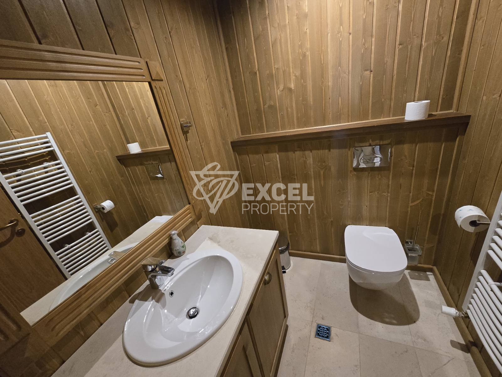 Напълно завършена и обзаведена къща за продажба в Пирин Голф и Кънтри Клуб: Вашият избор за изискан живот!