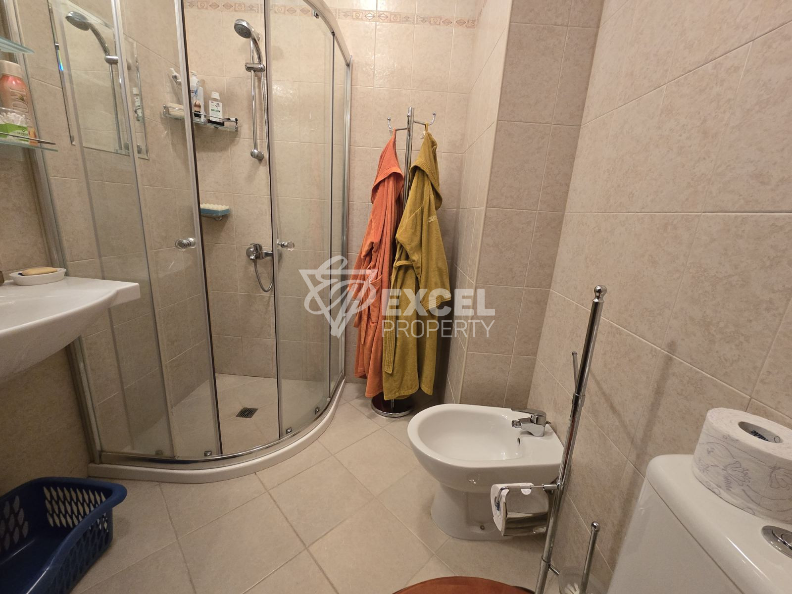 Елегантен многостаен апартамент за продажба в сърцето на Pirin Golf & Country Club: Лукс и съвършенство!