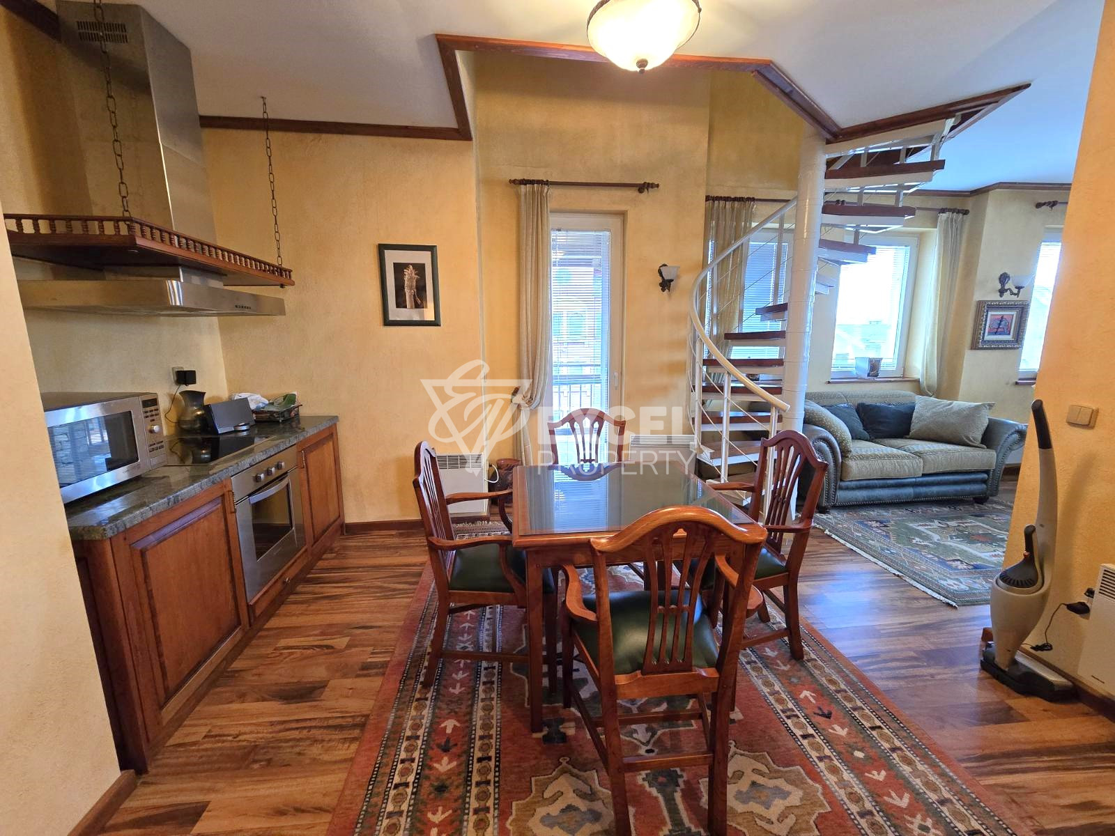 Елегантен многостаен апартамент за продажба в сърцето на Pirin Golf & Country Club: Лукс и съвършенство!