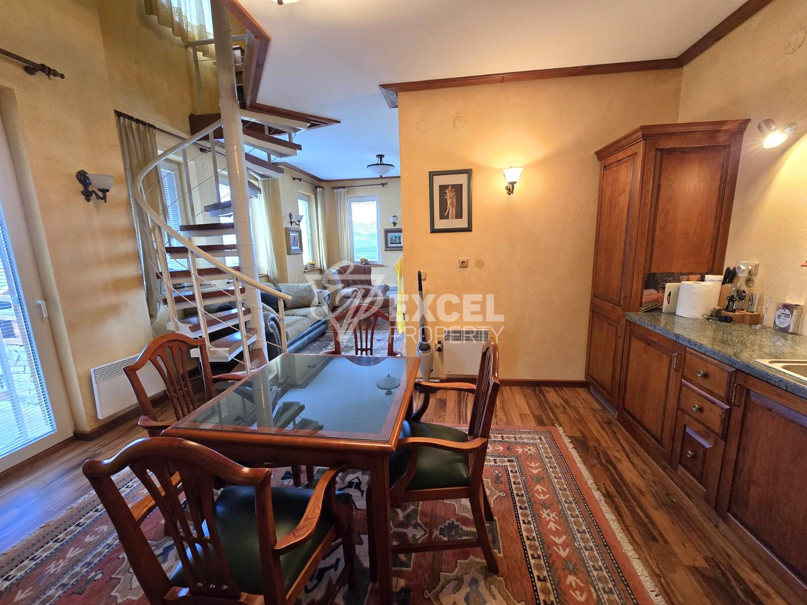 Елегантен многостаен апартамент за продажба в сърцето на Pirin Golf & Country Club: Лукс и съвършенство!