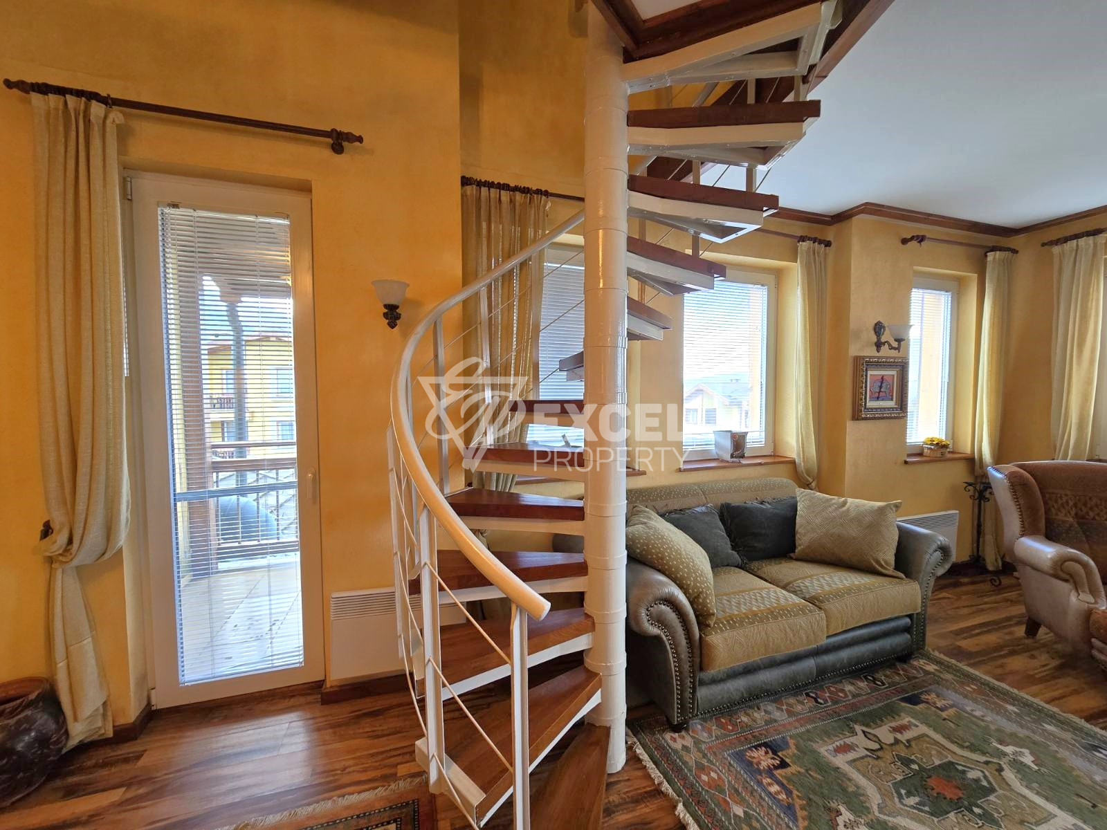 Елегантен многостаен апартамент за продажба в сърцето на Pirin Golf & Country Club: Лукс и съвършенство!